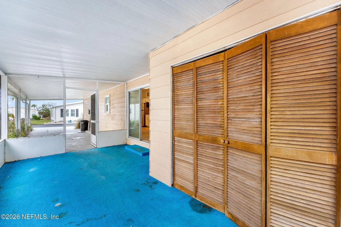 Photo of 264 SEABREEZE Drive