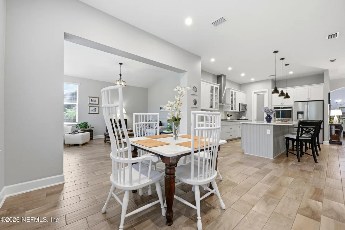 Photo of 359 GLENNEYRE Circle