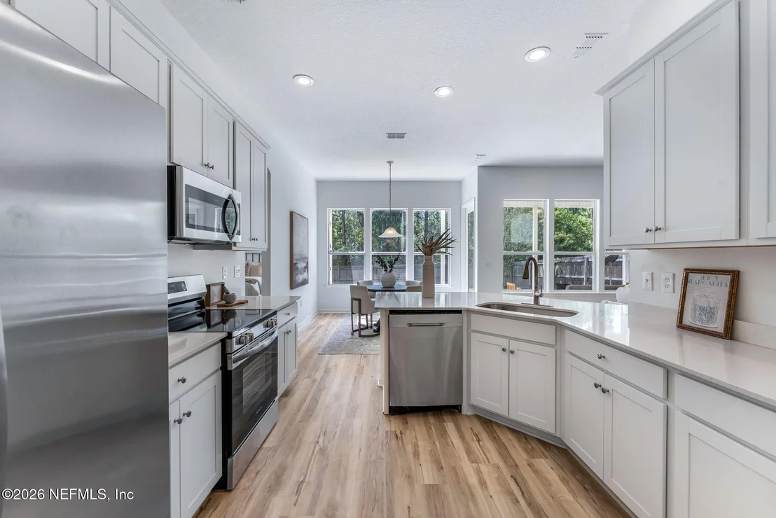 Photo of 9478 BEMBRIDGE MILL Drive
