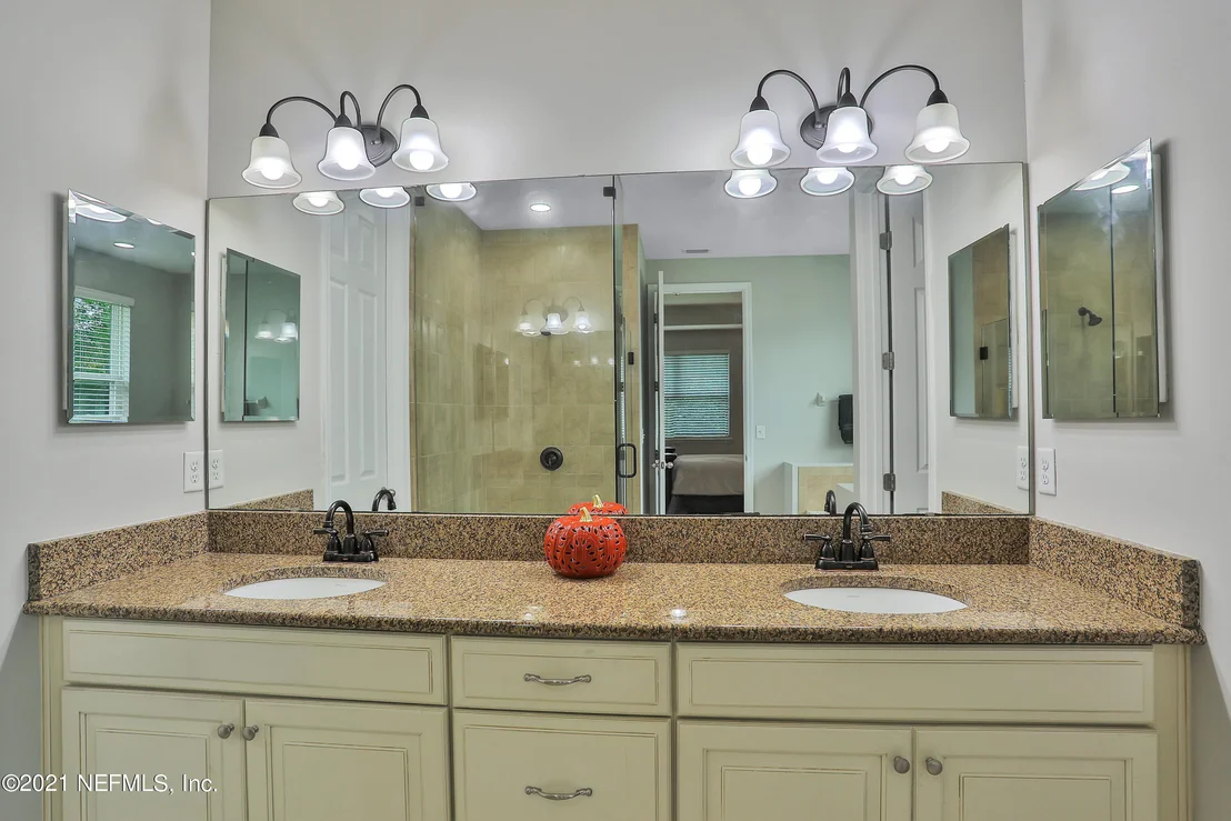 Photo of 396 WILLOW WINDS Parkway