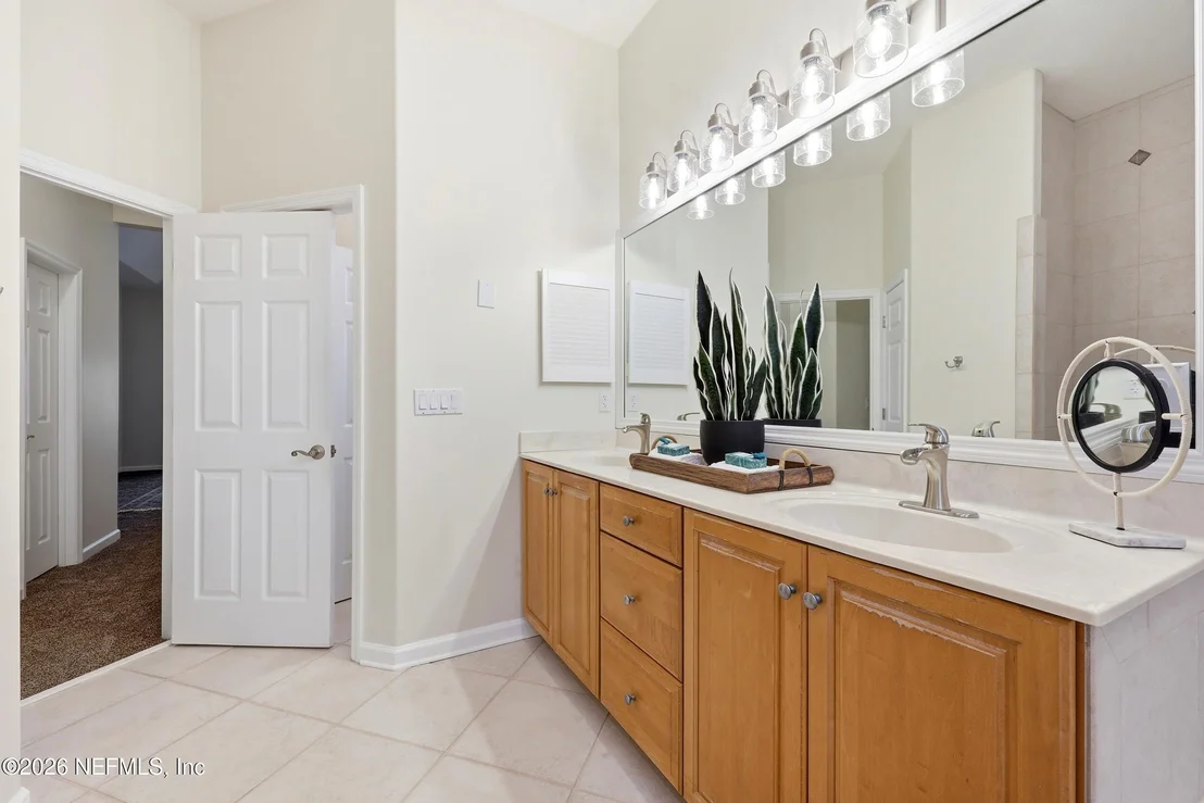 Photo of 500 SEAGATE Lane S