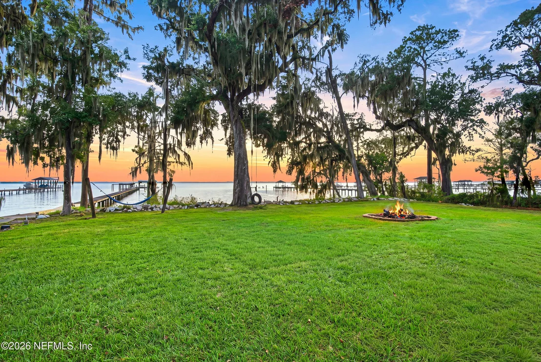 Photo of 120 RUSTIC OAKS Lane