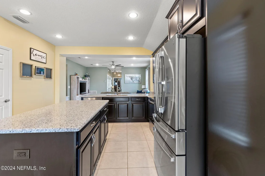 Photo of 7010 EMSLEY Circle