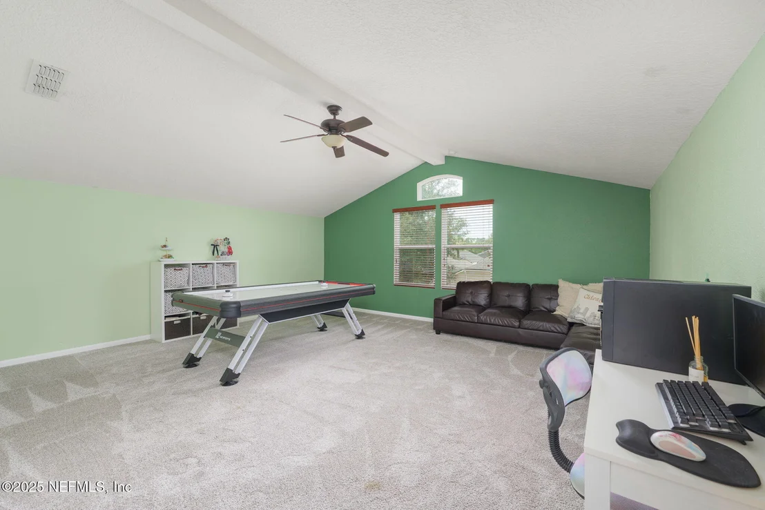 Photo of 812 WARDS CREEK Lane