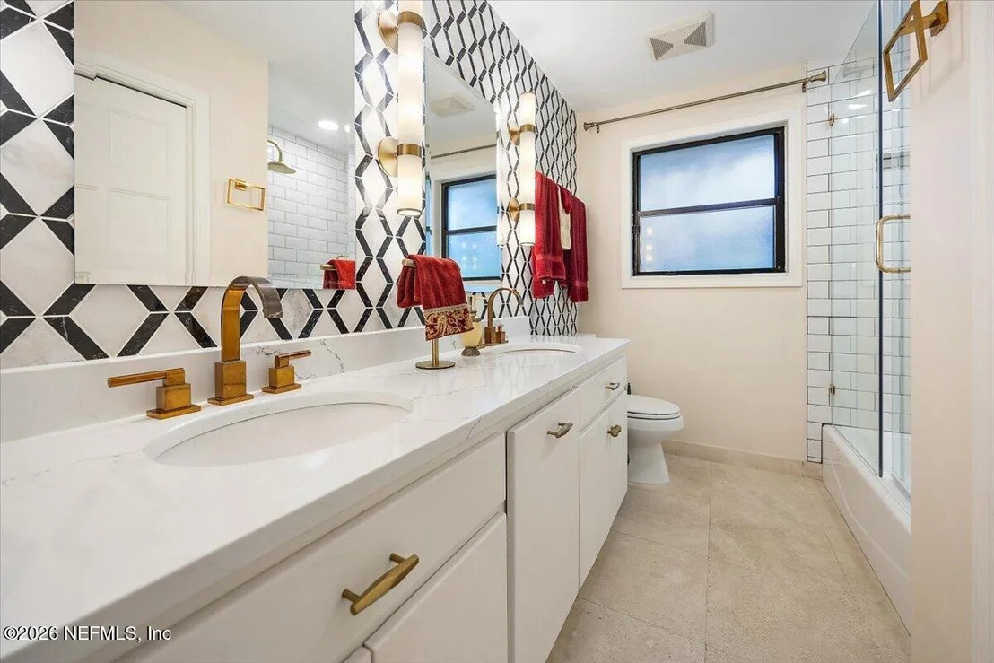 Photo of 3008 FOREST Circle