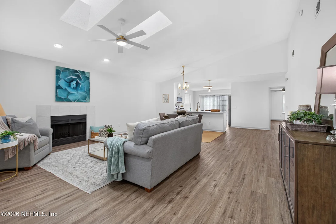 Photo of 5491 FORT CAROLINE Road