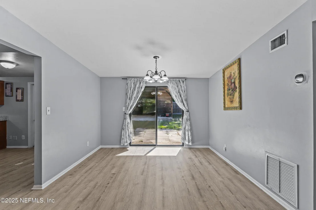 Photo of 4003 MEEK Drive S