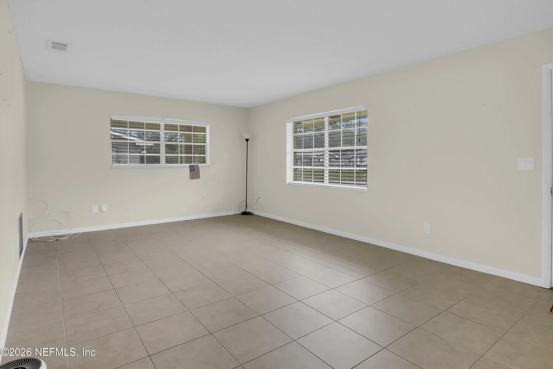 Photo of 216 ESTANCIA Street