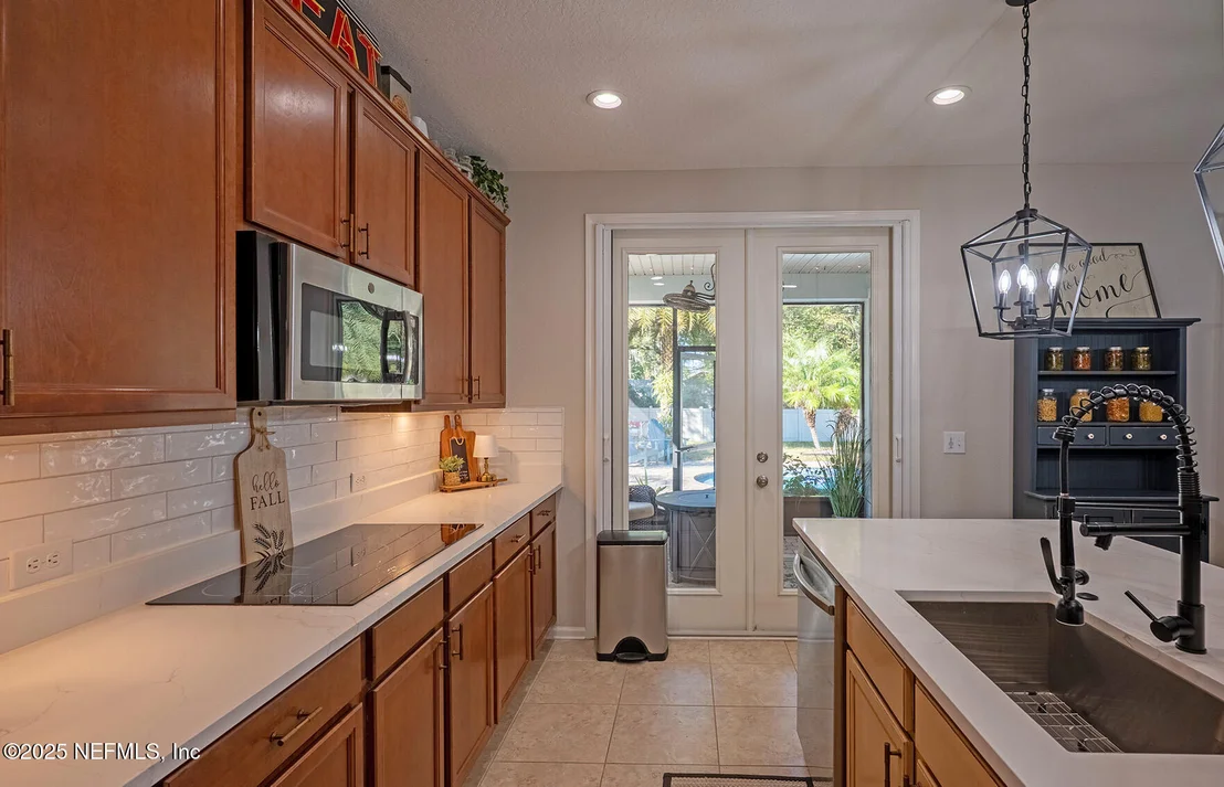 Photo of 112 PLAZA DEL RIO Drive