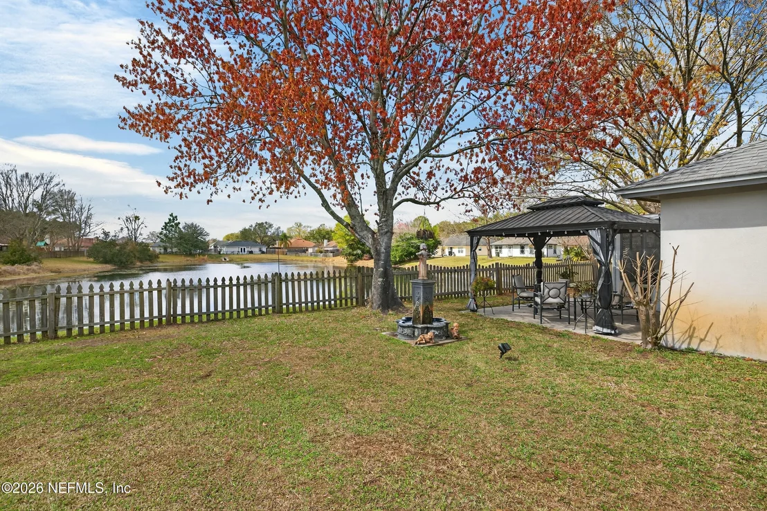Photo of 9009 NEEDLEPOINT Place