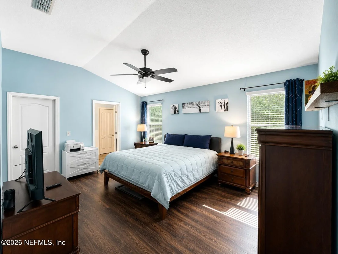 Photo of 423 SAMARA LAKES Parkway