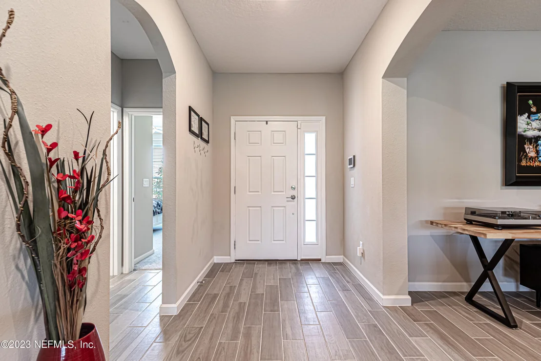 Photo of 9627 LOVAGE Lane
