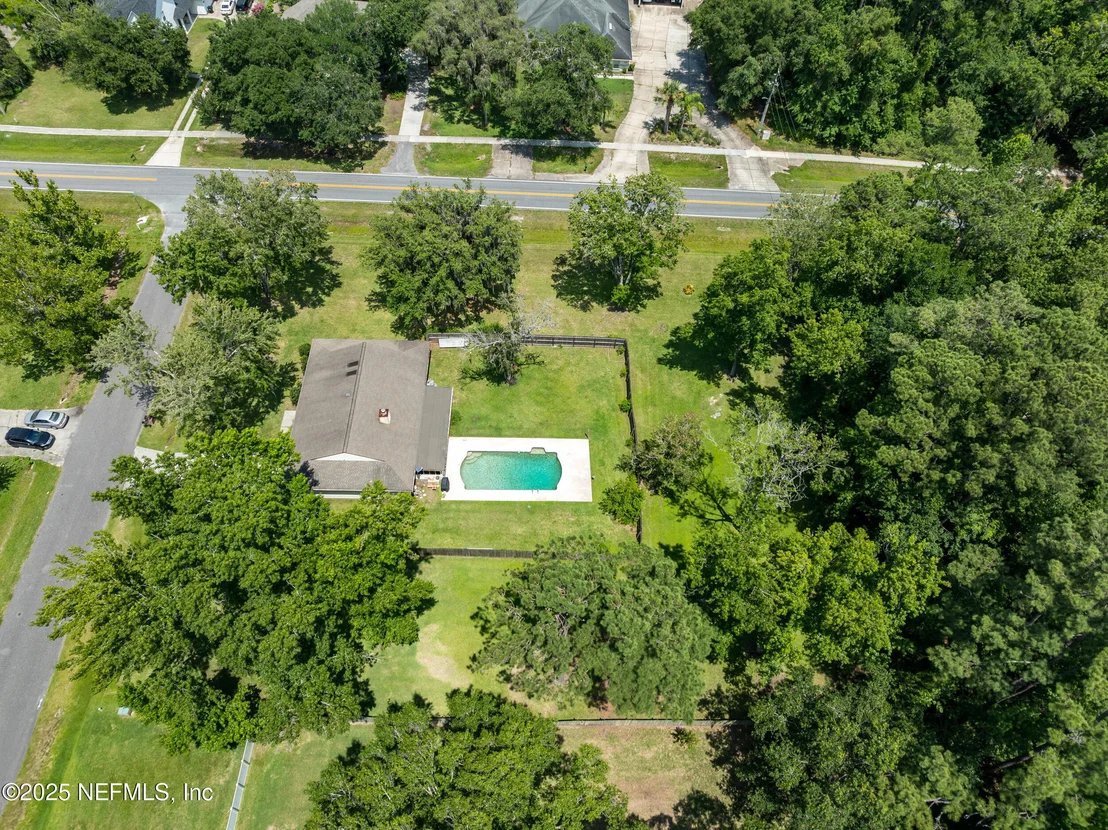 Photo of 530 HICKORY Drive