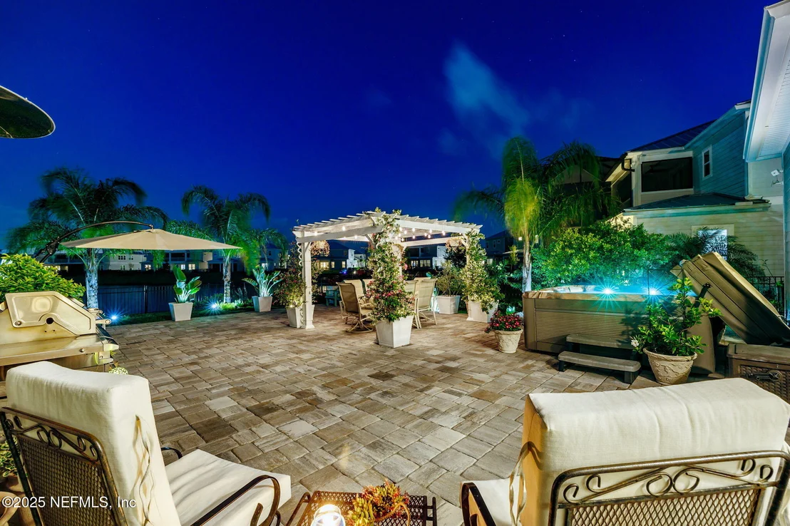 Photo of 560 RUM RUNNER Way