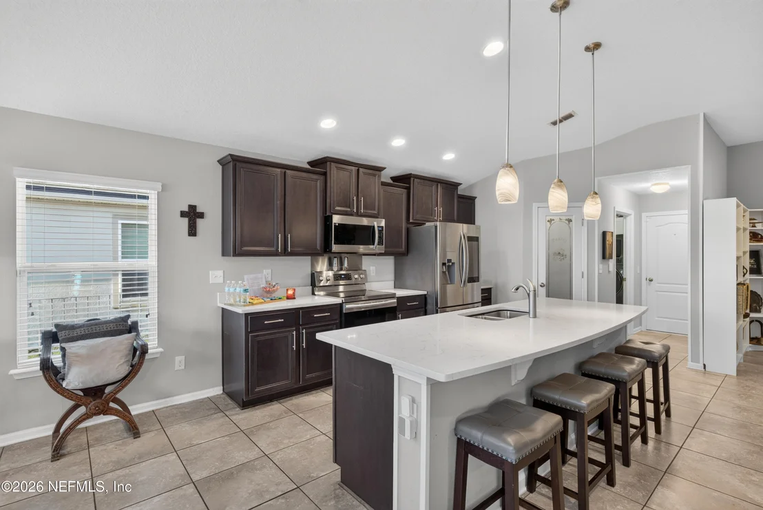 Photo of 589 SEVILLE Parkway