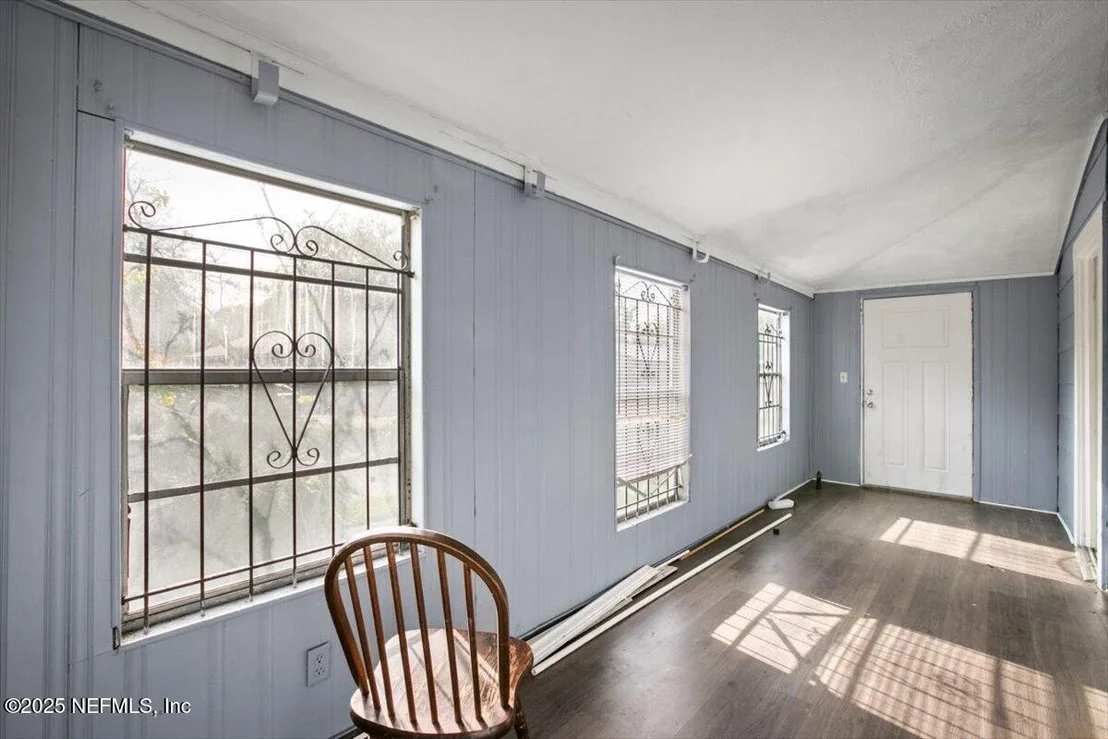 Photo of 412 KING Street
