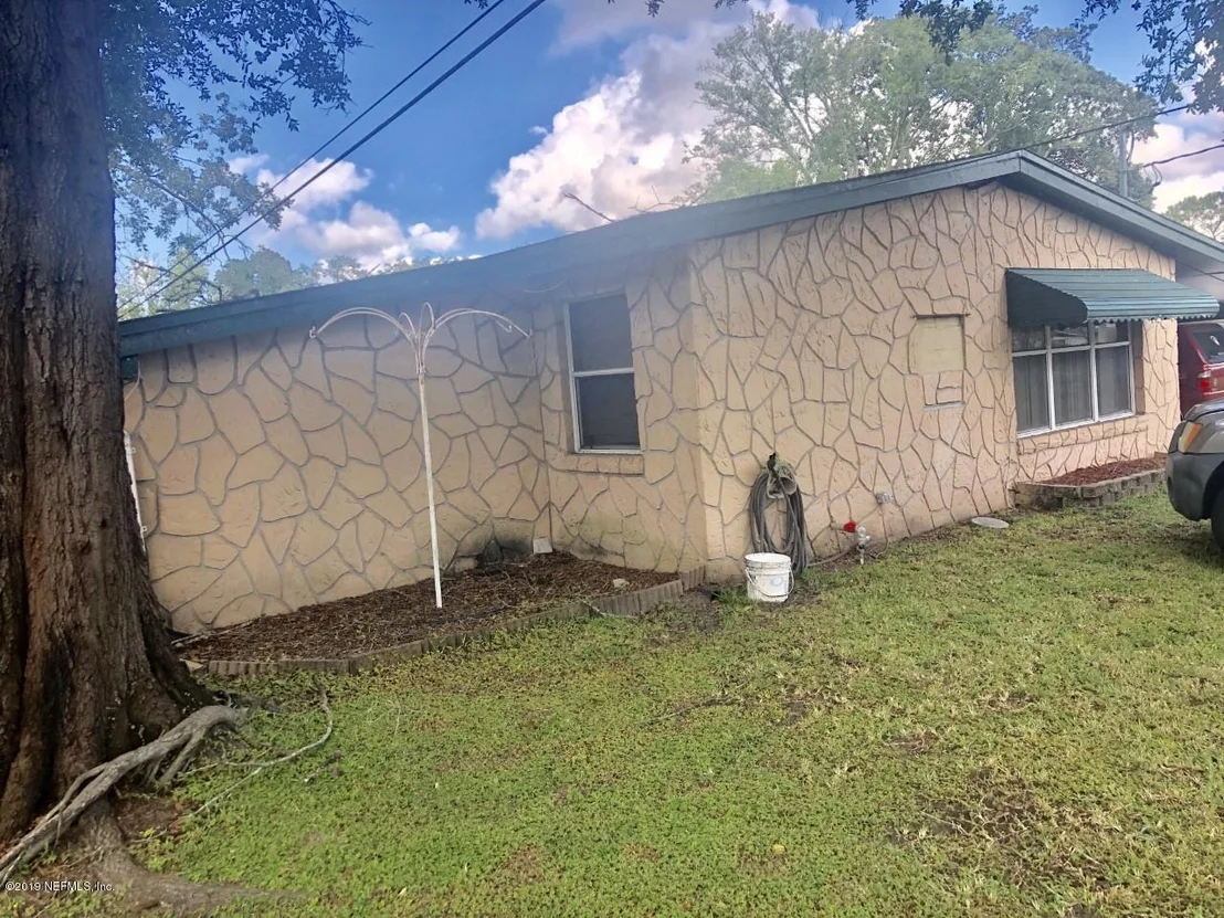 Photo of 7661 VALE Drive