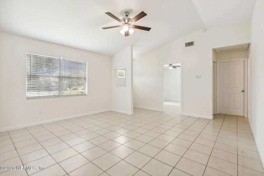 Photo of 423 SOUTH Boulevard