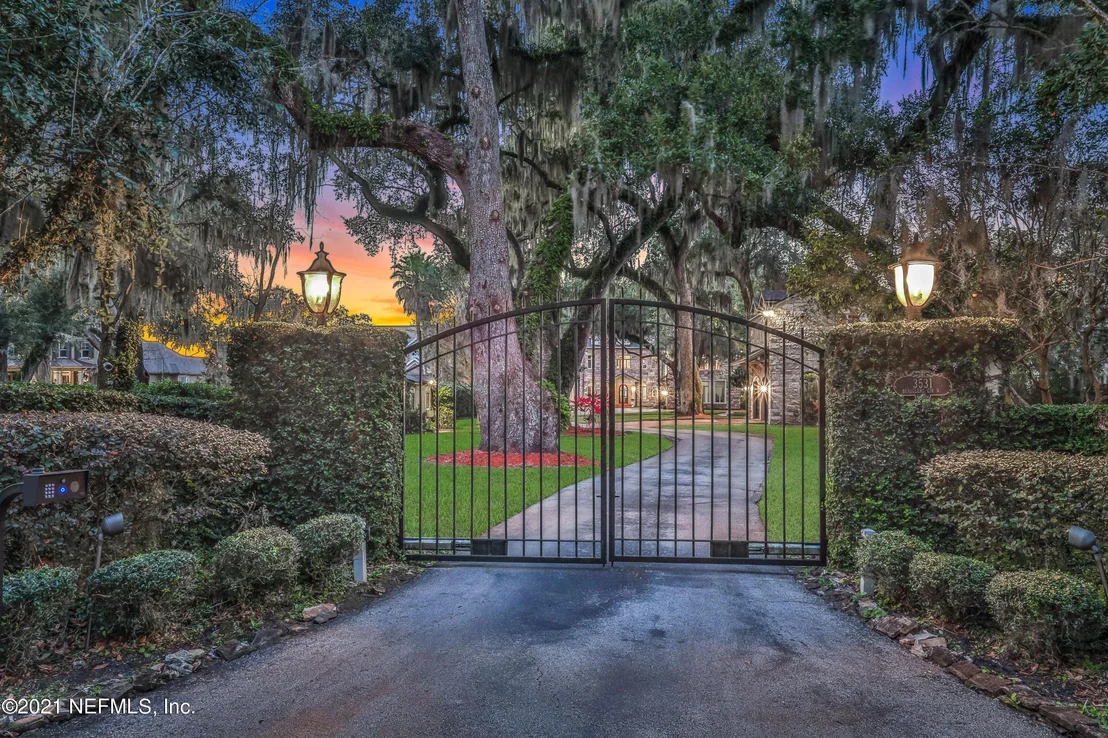 Photo of 3531 BEAUCLERC Circle N