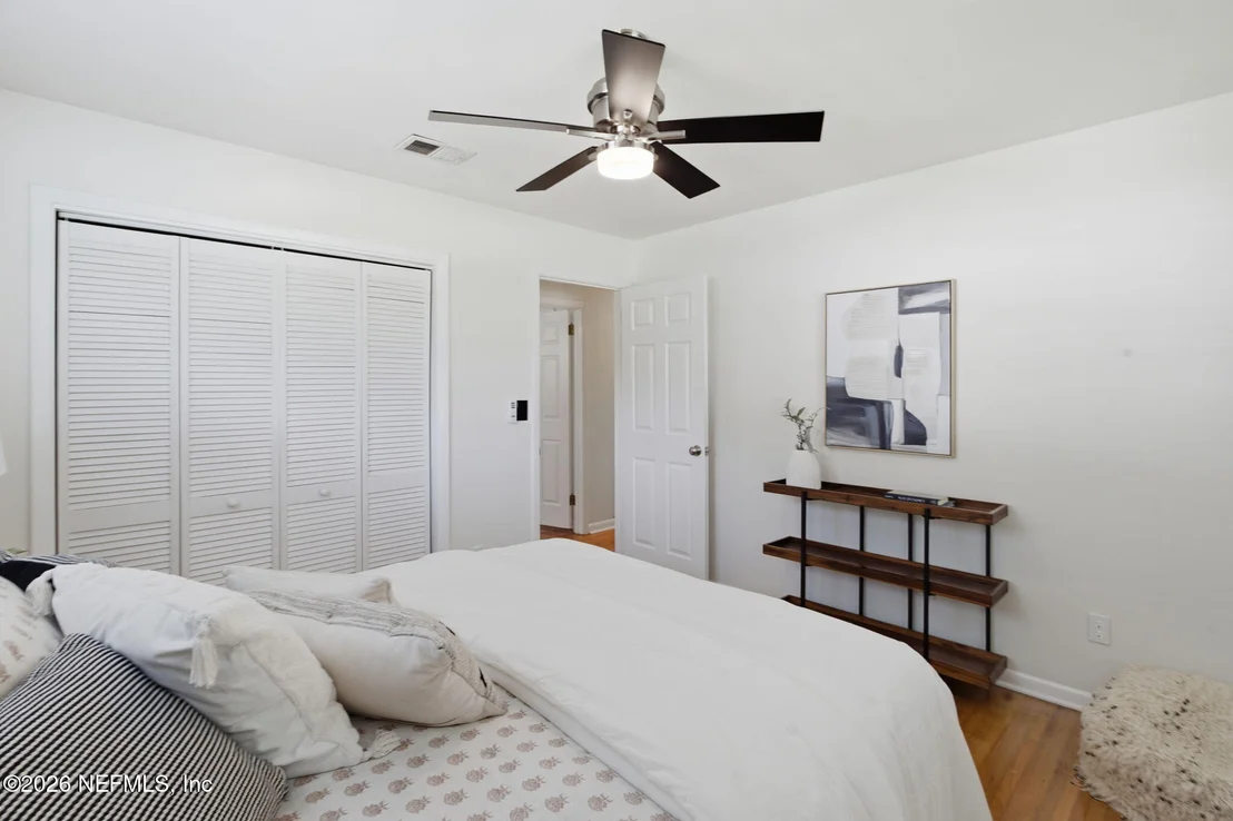 Photo of 3333 PICADILLY Lane