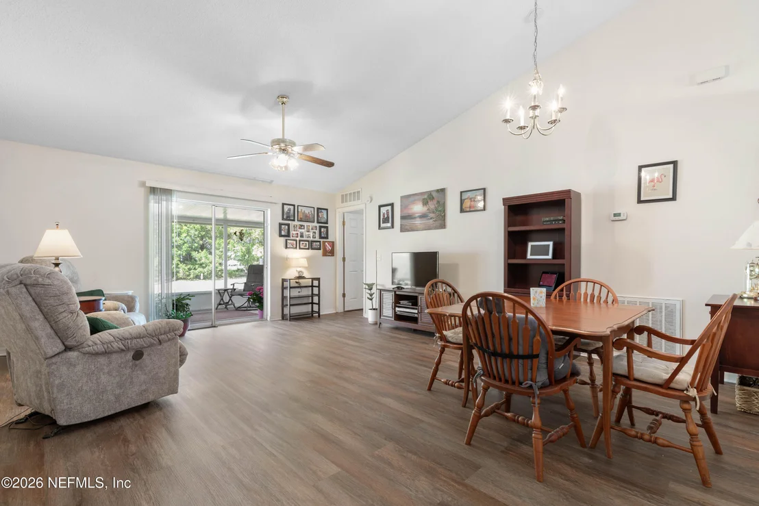 Photo of 38 LLOYD Trail