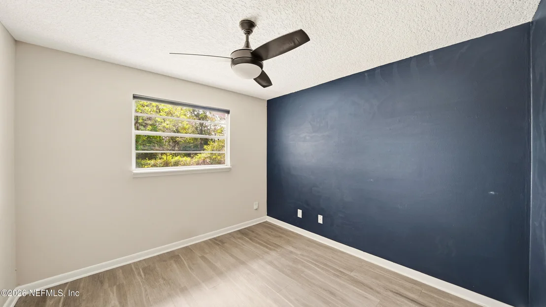 Photo of 586 MADEIRA Drive