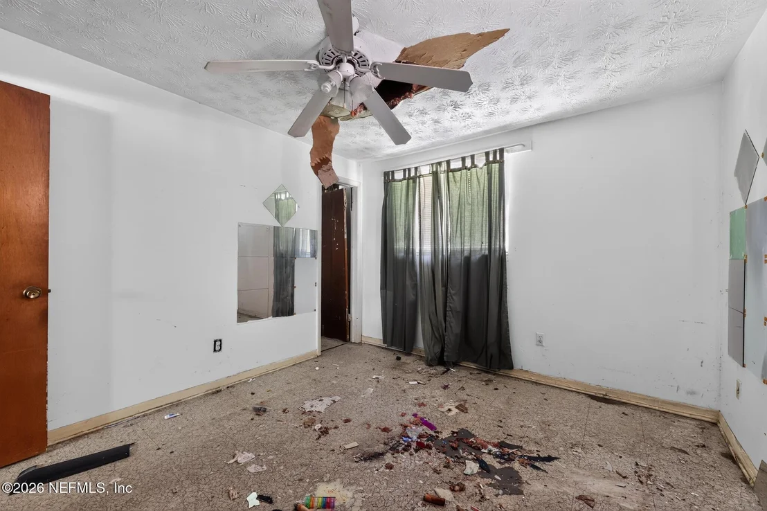 Photo of 4915 CHIVALRY Drive