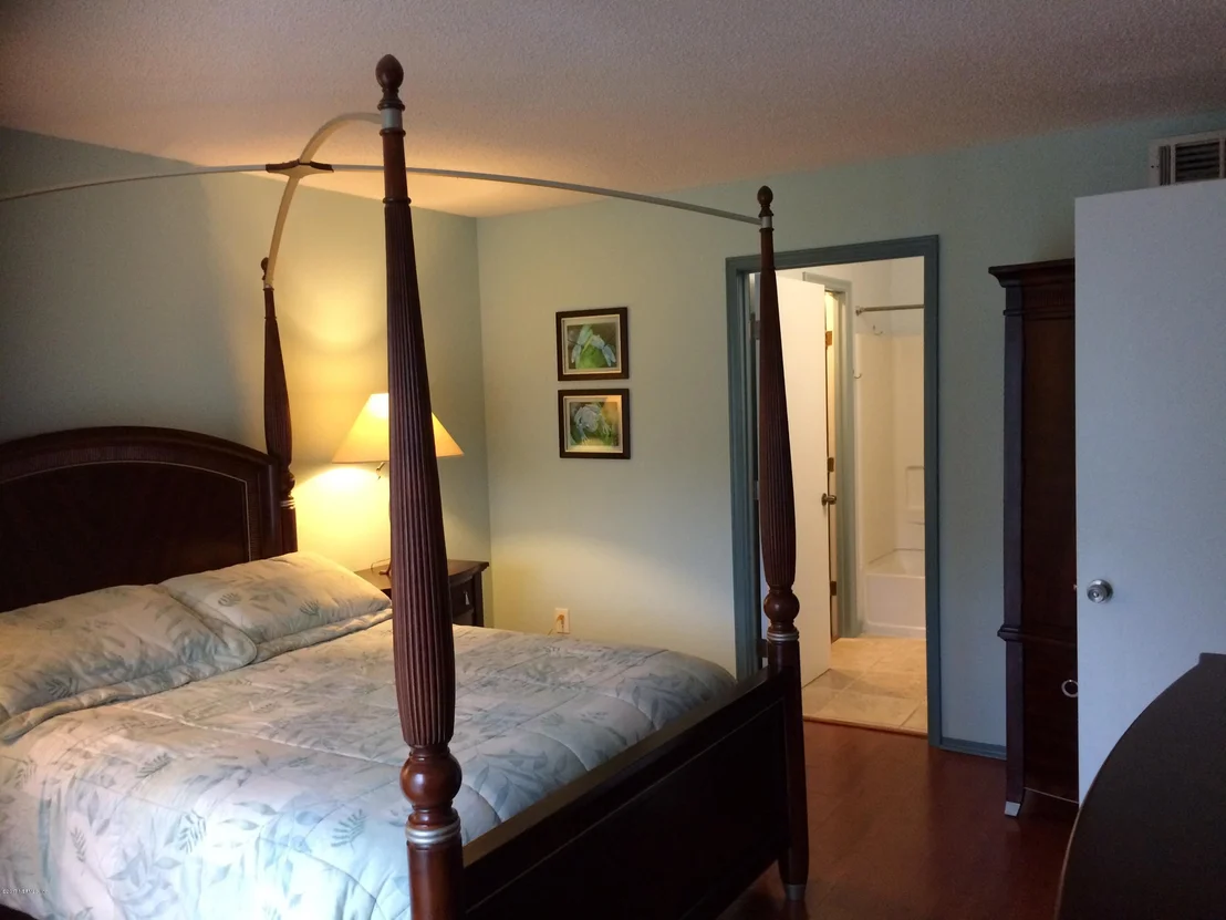 Photo of 418 HARVEST BEND Drive