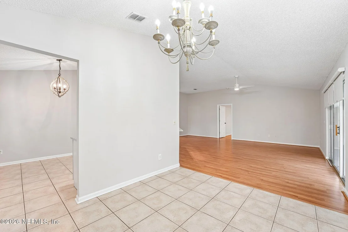 Photo of 1496 WINSTON Lane