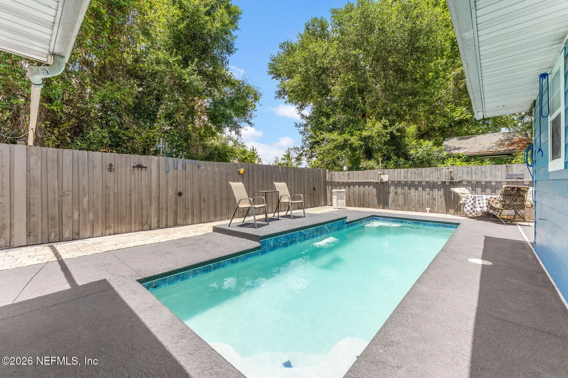 Photo of 178 SEGOVIA Road