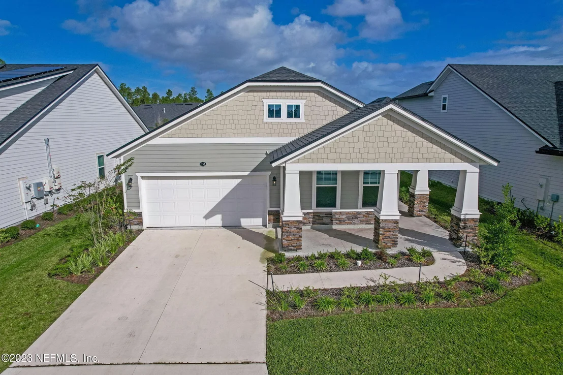Photo of 152 WINDERMERE Way