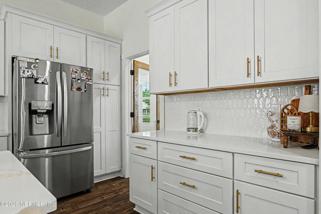Photo of 44024 BREEZY Lane