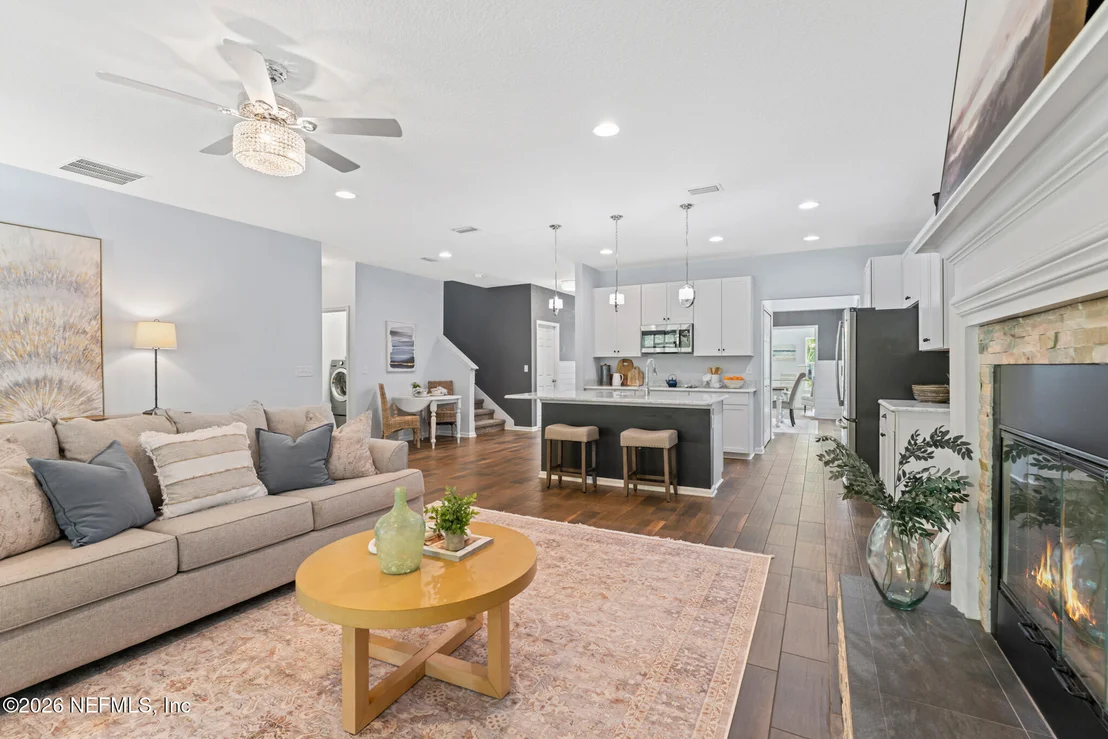 Photo of 189 ONYX Court