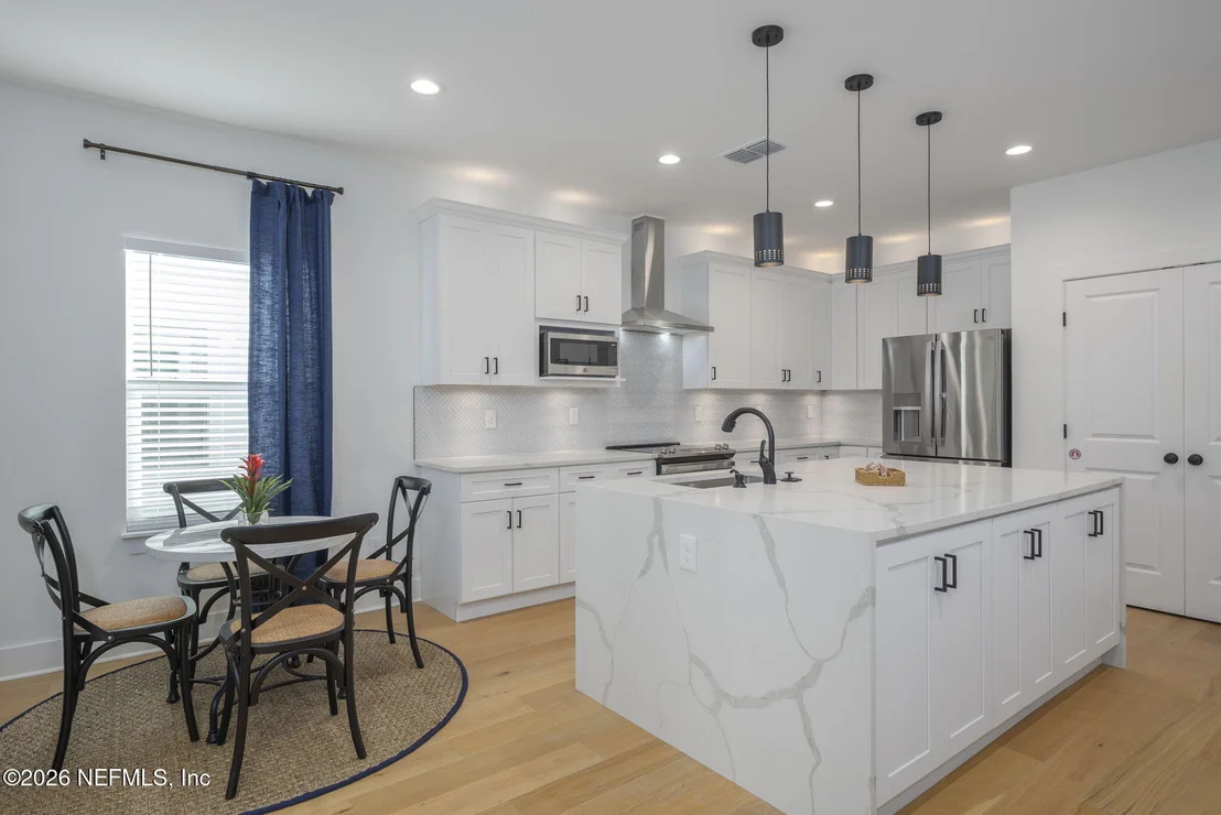 Photo of 40 MAGNOLIA Avenue