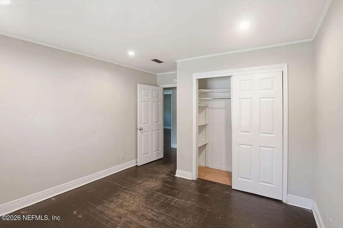 Photo of 8040 HAMMOND Boulevard