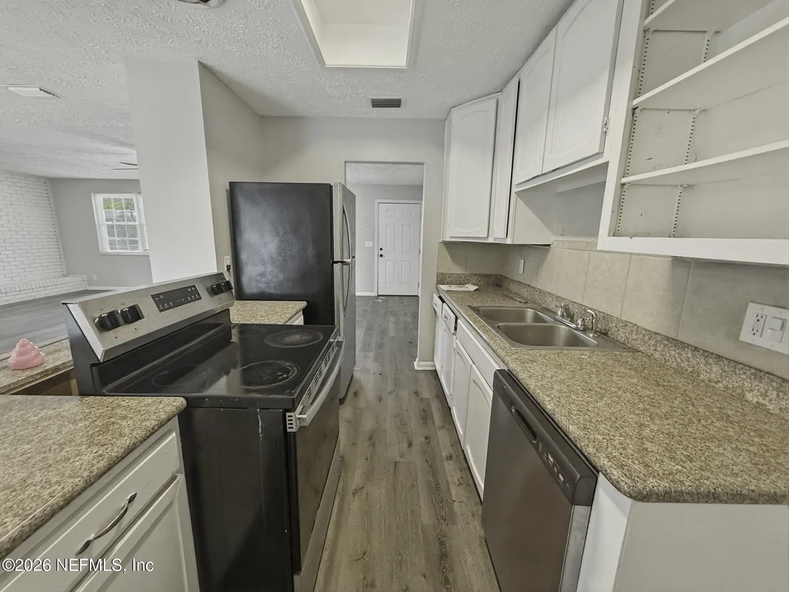 Photo of 7632 HILLSIDE Drive