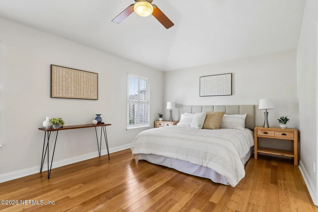 Photo of 372 MAPLEWOOD Drive
