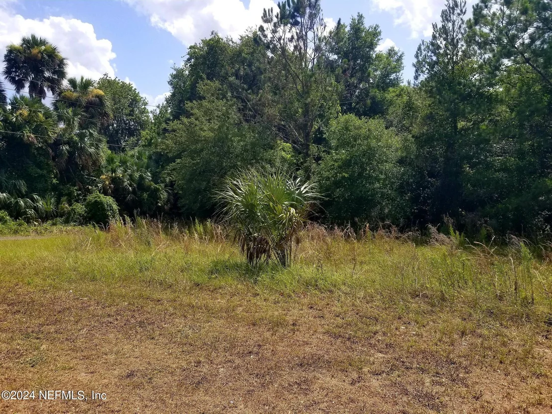 Photo of 108 SIESTA Circle