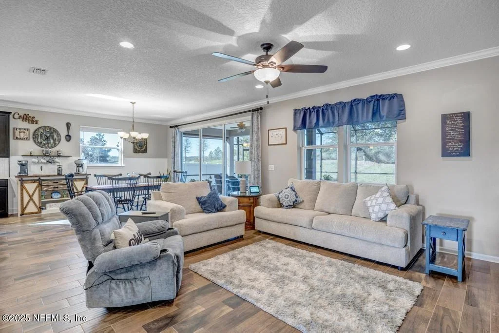 Photo of 139 EVENSHADE Way