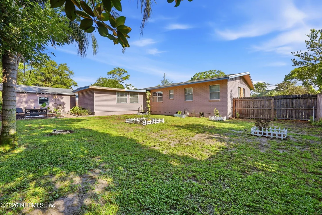 Photo of 5528 EDMAR Road