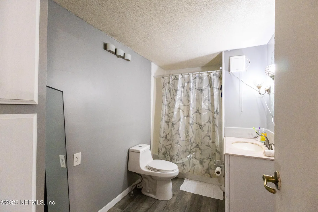 Photo of 239 LYNNE Drive