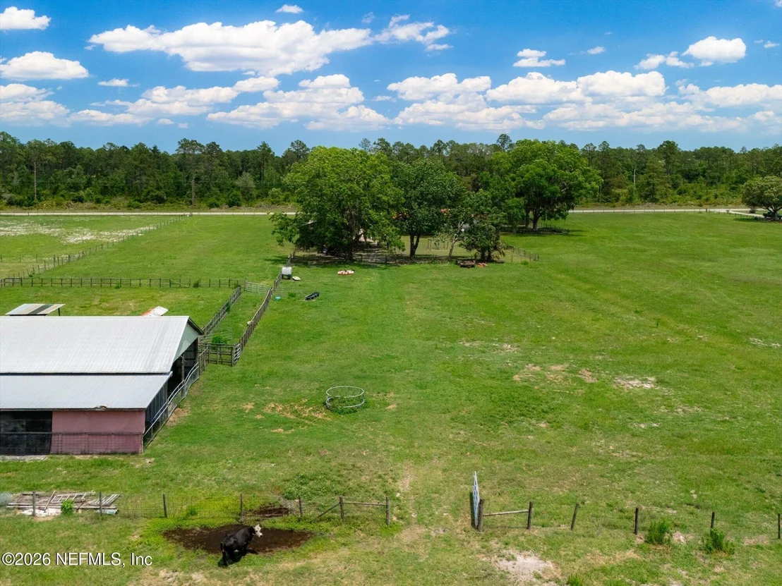Photo of 786 W RIVER Road