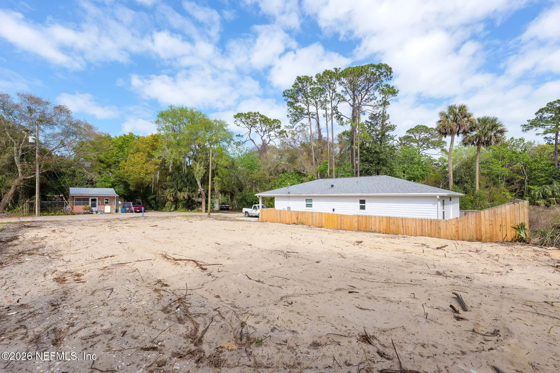Photo of 587 JULIA Street