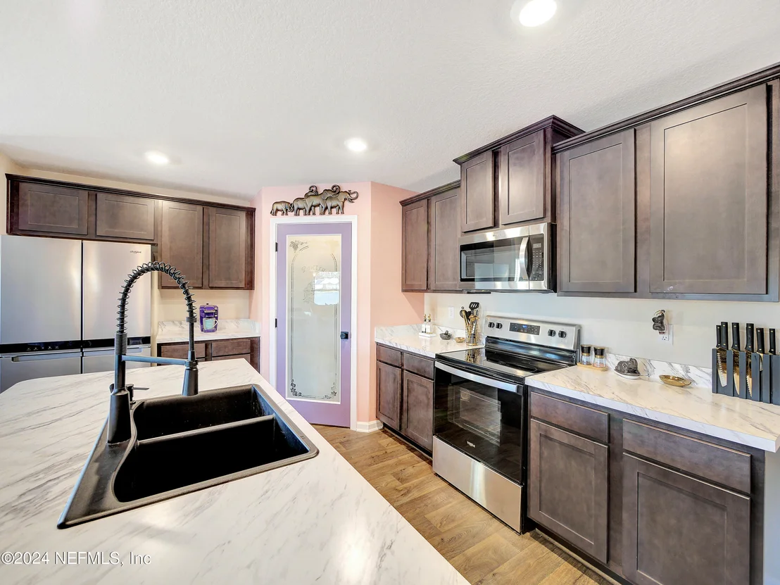 Photo of 379 FALCON RIDGE Road