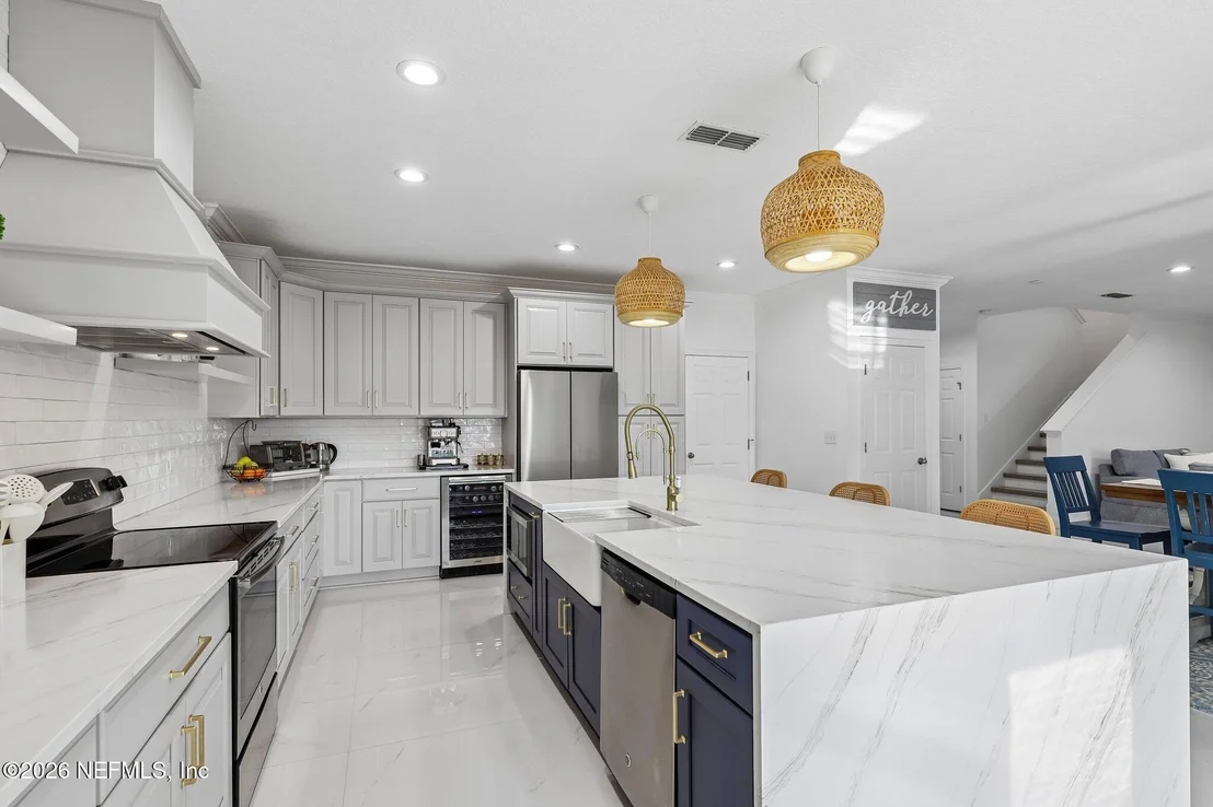 Photo of 536 GLENDALE Lane