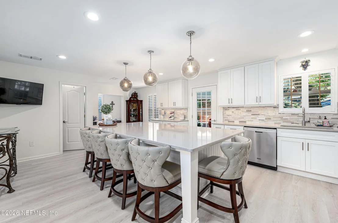 Photo of 2280 OAK FOREST Drive