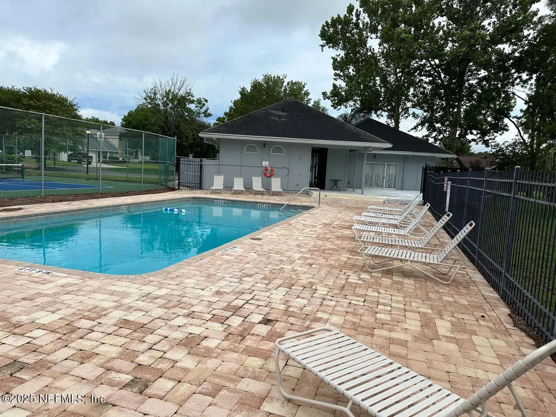 Photo of 4041 HIGH PINE Road