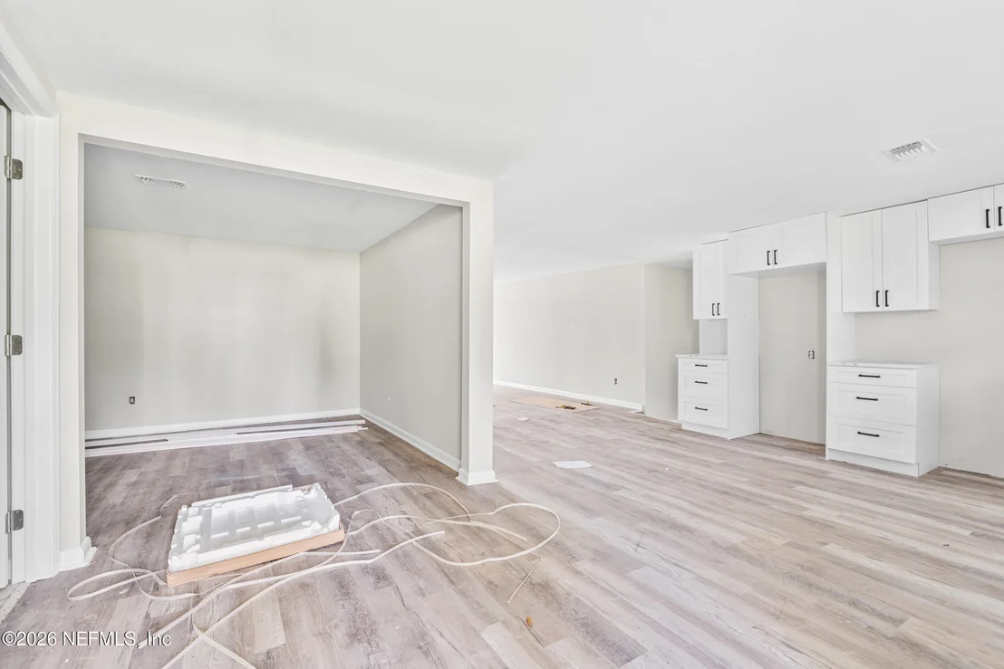 Photo of 5764 HECKSCHER Drive