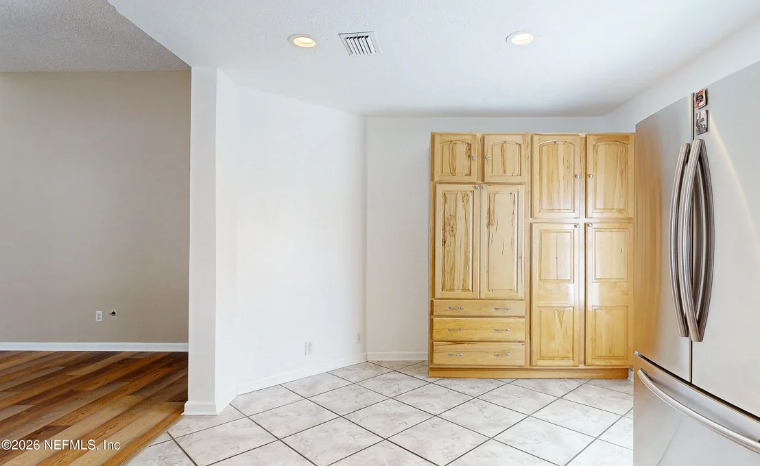 Photo of 55592 DEER RUN Road SE