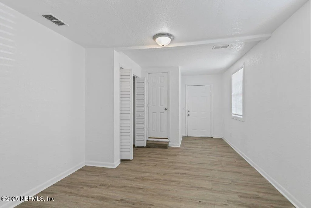 Photo of 2864 LEONID Road